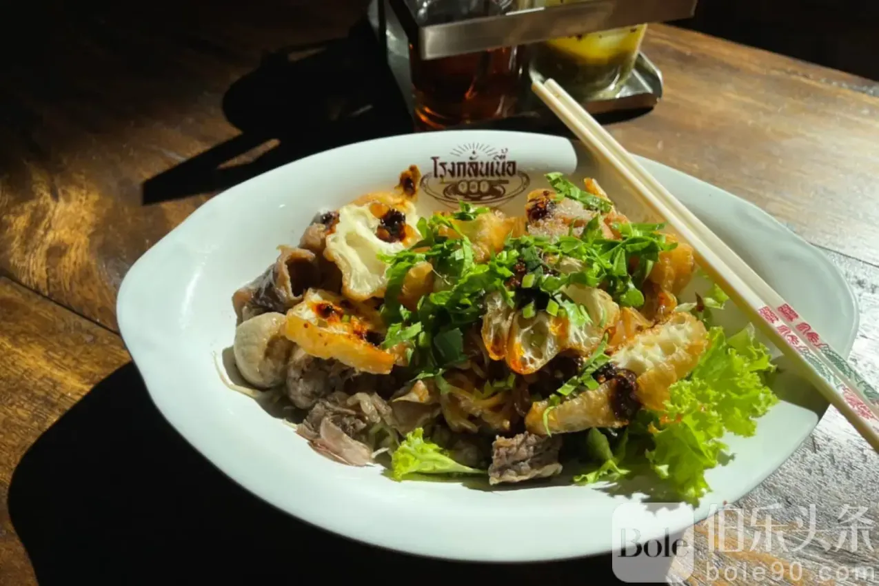 w250326_bangkok-old-town-song-wat_10.webp