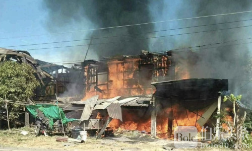 使用武器袭击平民地区致4人受伤，泰国强烈谴责柬埔寨！