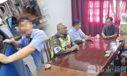 泰国两辆双条车为抢客当街互撕，司机被停工7天！
